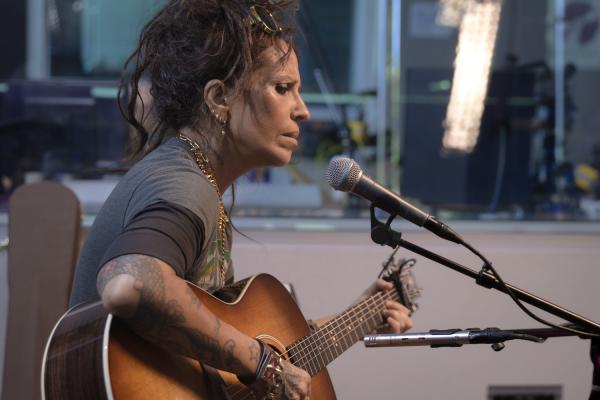 LINDA PERRY PROFILE SHOT AT THE SOCAL SOUND